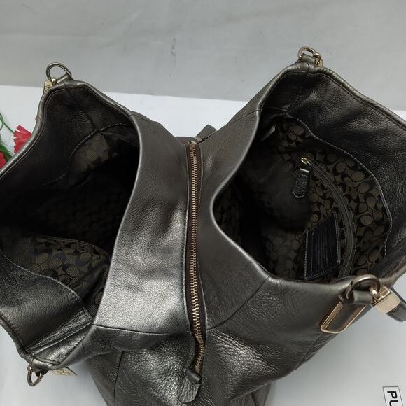 Coach Madison Phoebe Gray Leather 3 Compartments Shoulder Bag - Picture 14 of 16